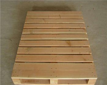 關(guān)于木質(zhì)托盤(pán)的使用注意事項(xiàng)是什么呢